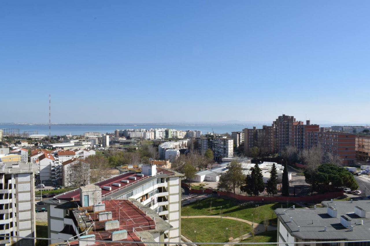 Apartamento Vistas Sobre O Rio Tejo Lisboa Exterior foto